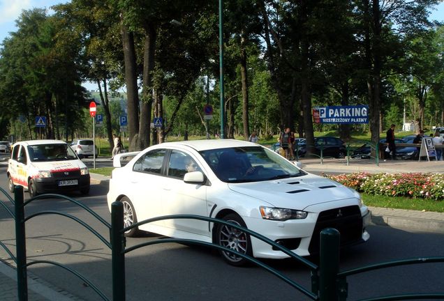 Mitsubishi Lancer Evolution X