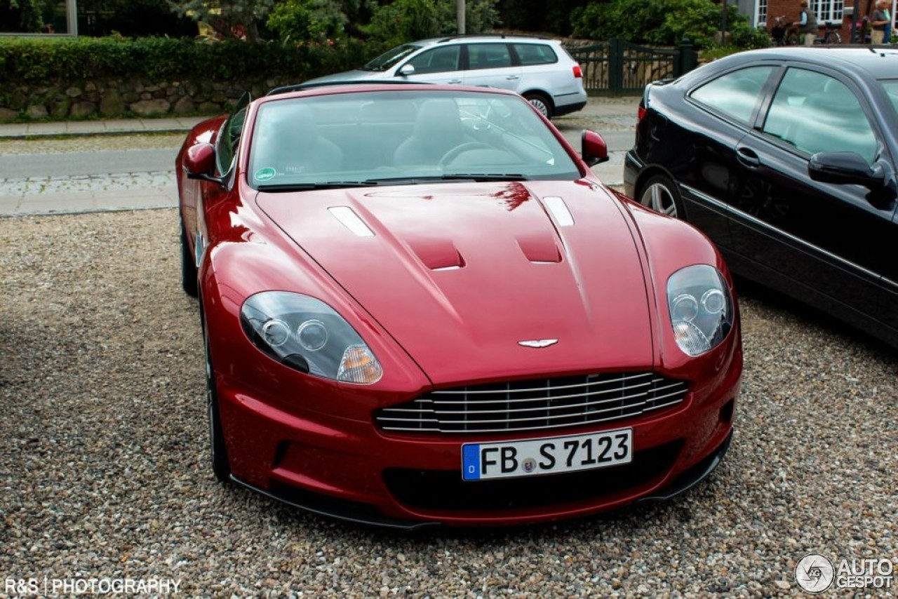 Aston Martin DBS Volante