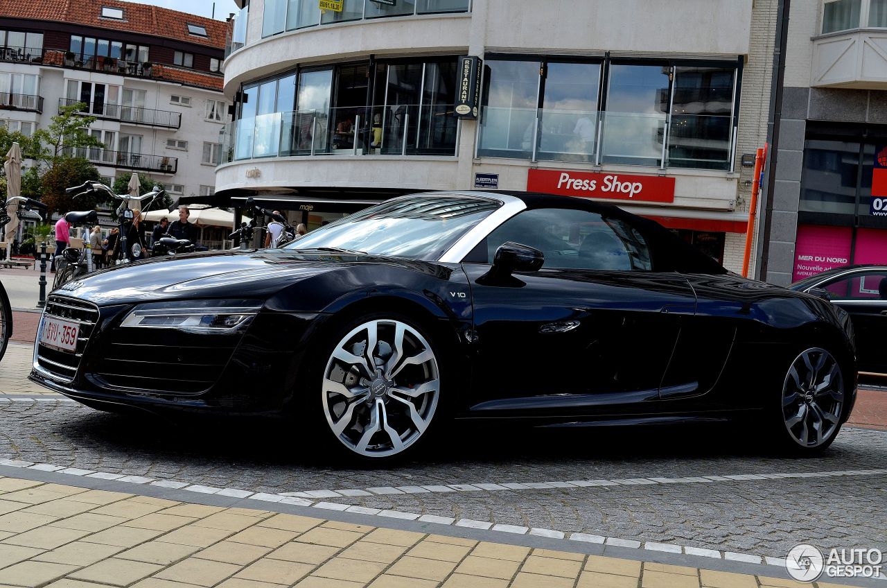 Audi R8 V10 Spyder 2013