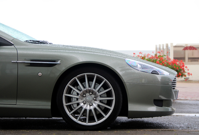 Aston Martin DB9 Volante