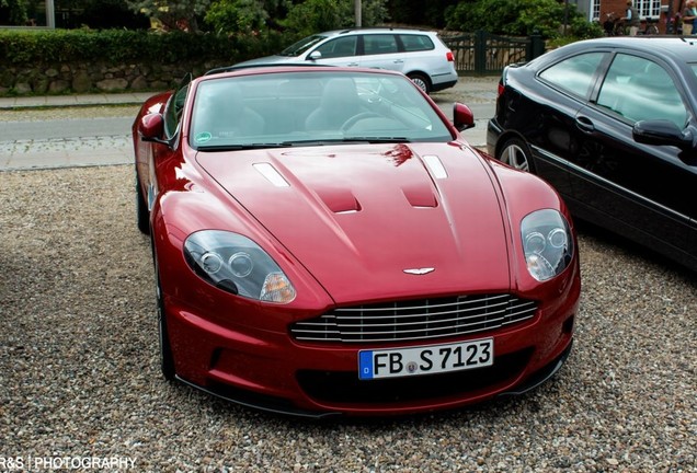 Aston Martin DBS Volante