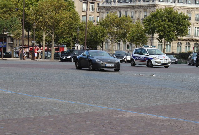 Aston Martin V8 Vantage