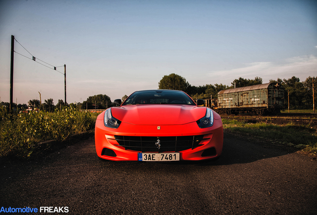 Ferrari FF