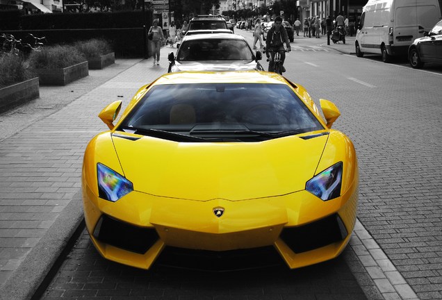 Lamborghini Aventador LP700-4