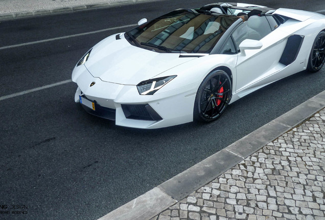 Lamborghini Aventador LP700-4 Roadster