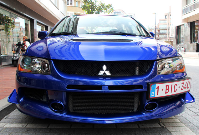 Mitsubishi Lancer Evolution IX FQ