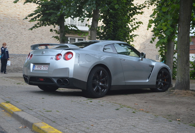 Nissan GT-R