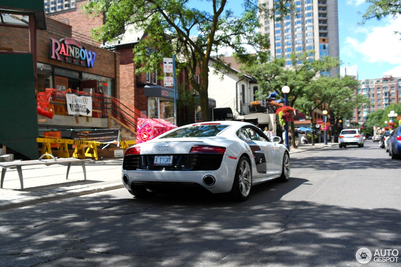 Audi R8 V10 2013