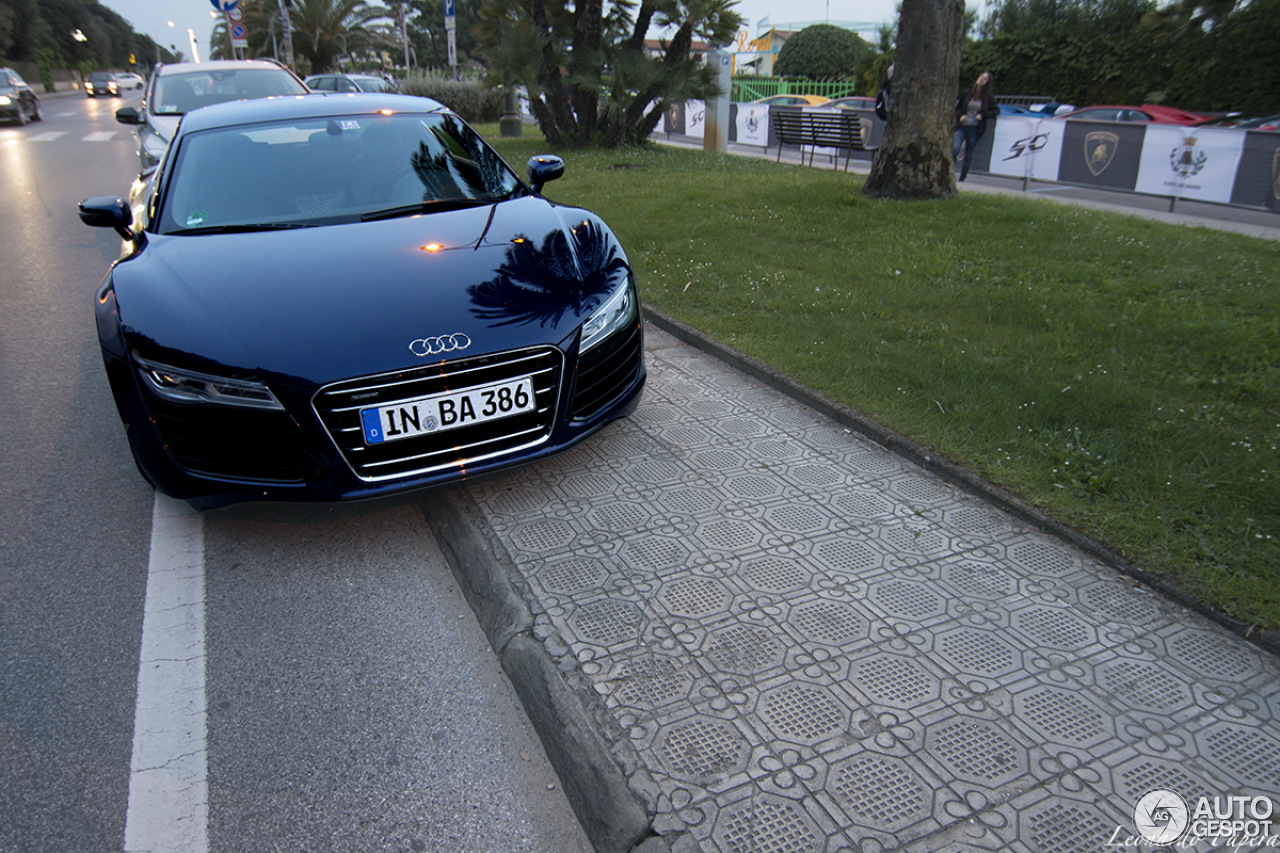 Audi R8 V10 2013