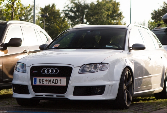 Audi RS4 Avant B7