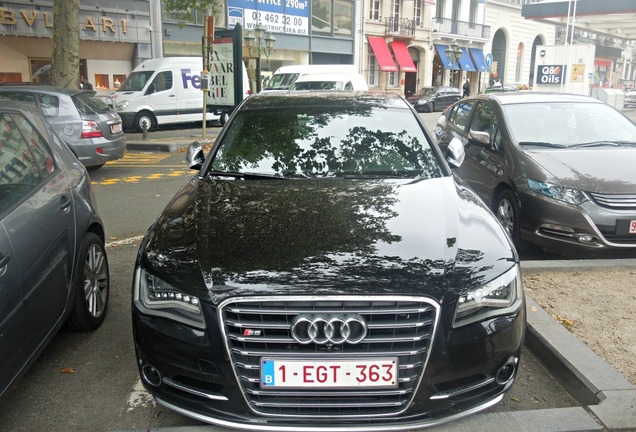 Audi S8 D4