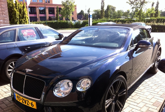 Bentley Continental GTC V8