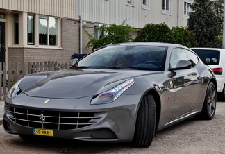 Ferrari FF