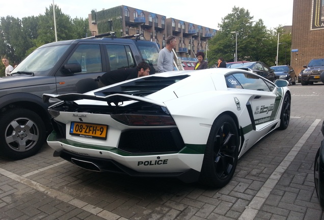 Lamborghini Aventador LP700-4