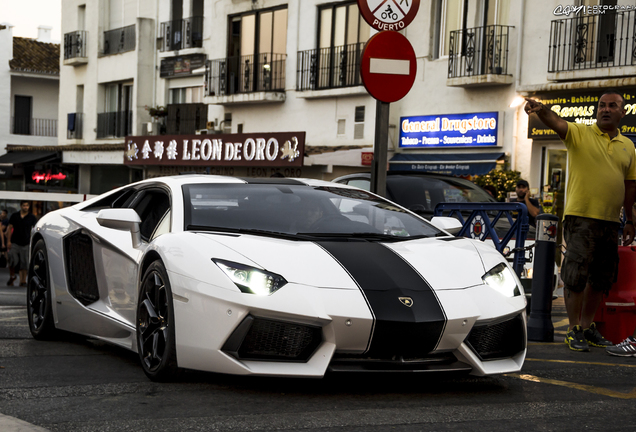 Lamborghini Aventador LP700-4