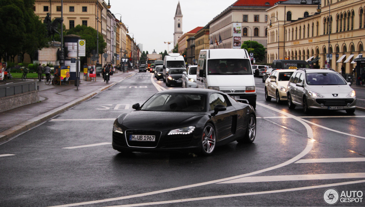 Audi R8