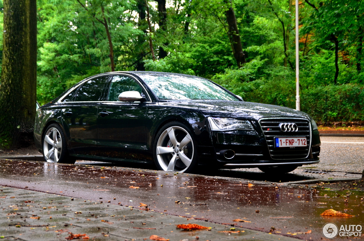 Audi S8 D4