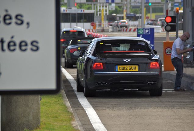 Bentley Flying Spur V8