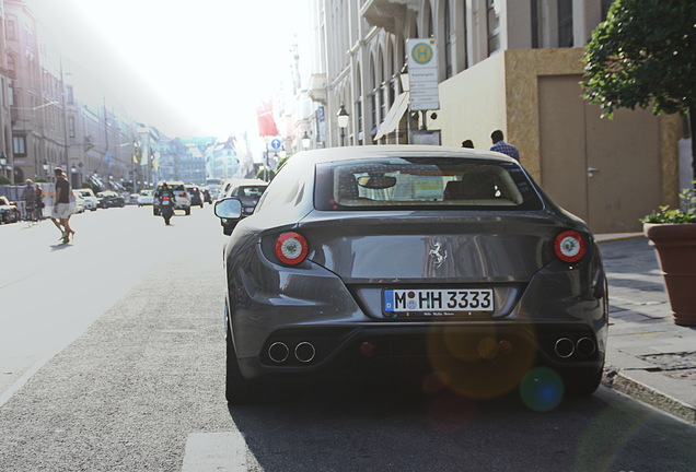 Ferrari FF