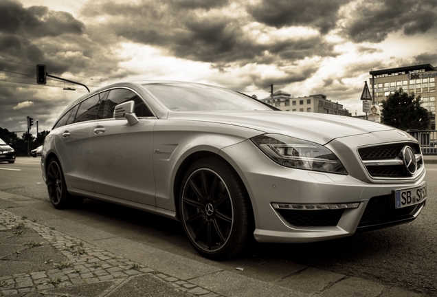 Mercedes-Benz CLS 63 AMG X218 Shooting Brake