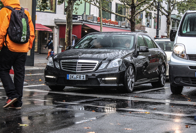 Mercedes-Benz E 63 AMG W212 V8 Biturbo