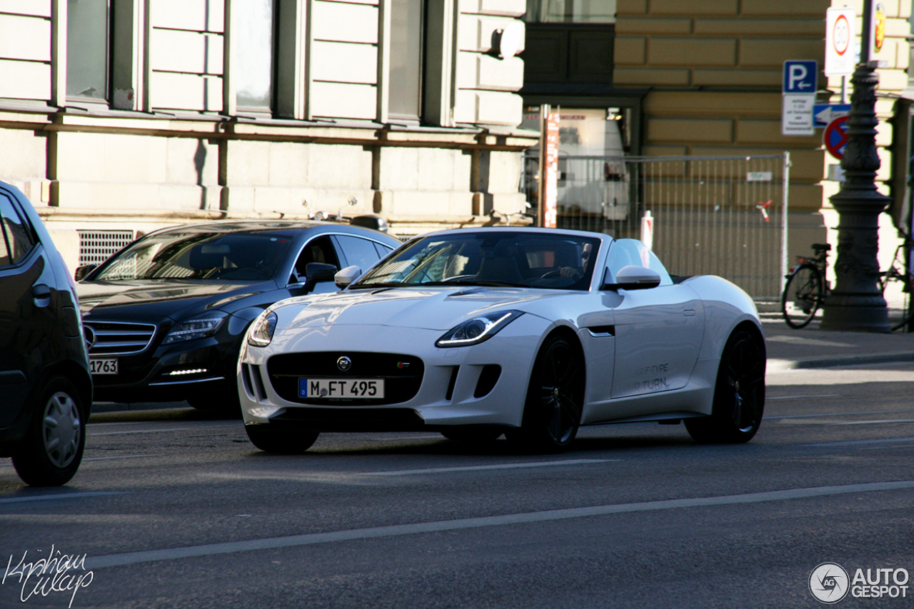 Jaguar F-TYPE S V8 Convertible