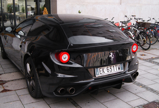 Ferrari FF