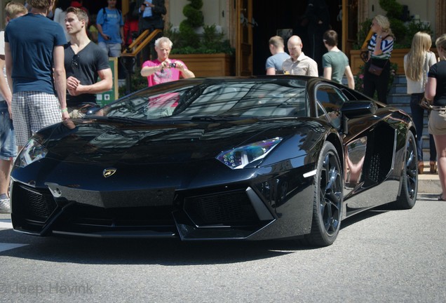 Lamborghini Aventador LP700-4