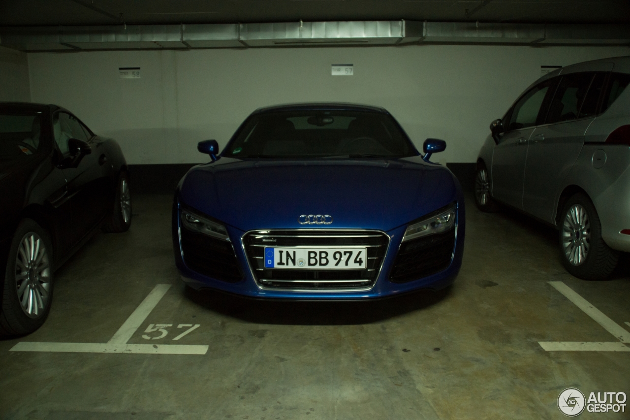 Audi R8 V10 2013