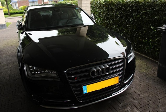 Audi S8 D4