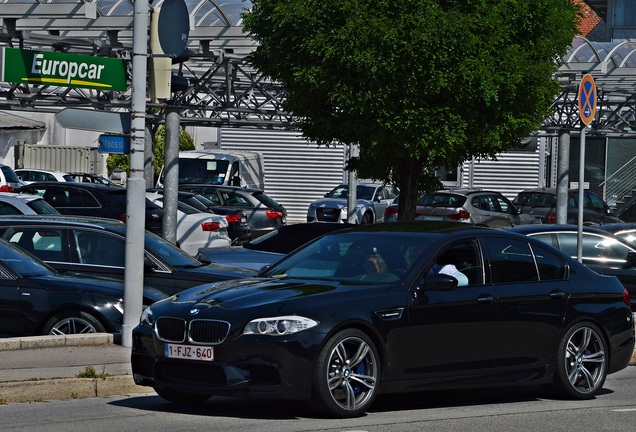 BMW M5 F10 2011