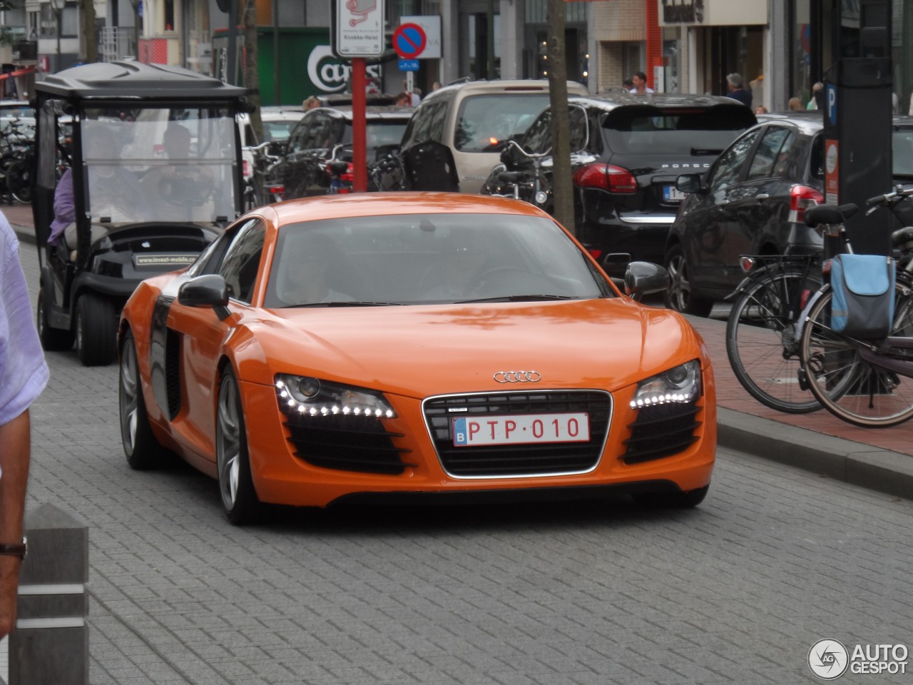 Audi R8