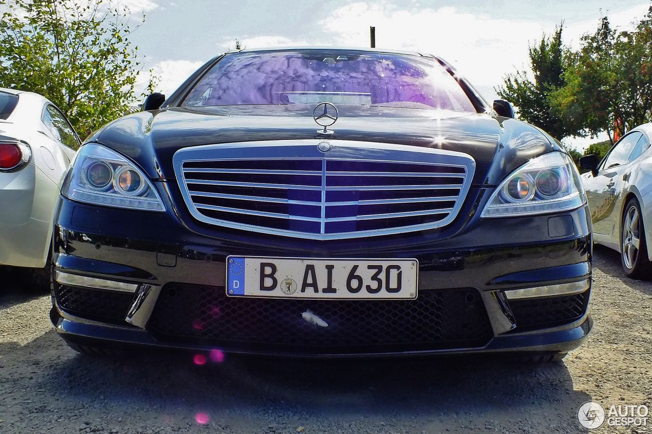 Mercedes-Benz S 63 AMG W221 2011