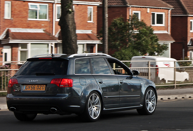 Audi RS4 Avant B7