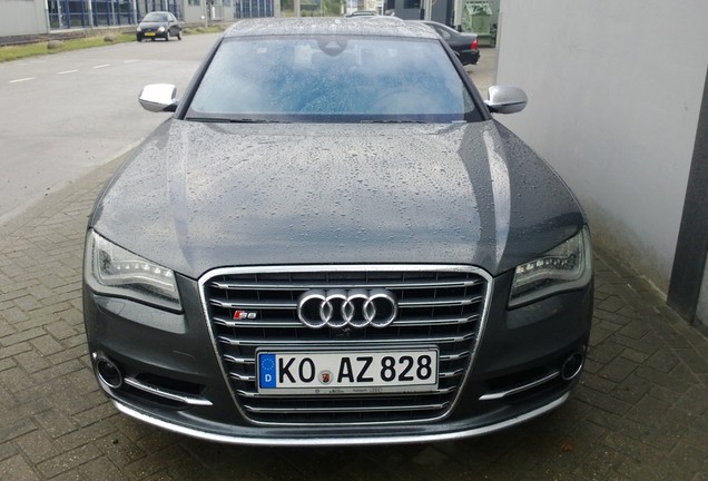 Audi S8 D4