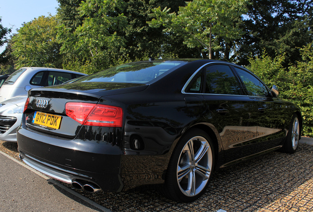 Audi S8 D4