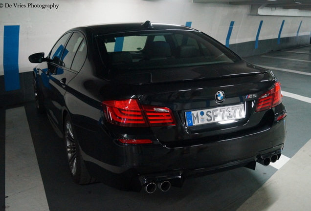 BMW M5 F10 2011