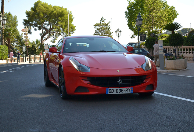 Ferrari FF