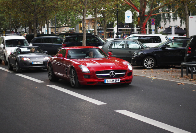 Mercedes-Benz SLS AMG