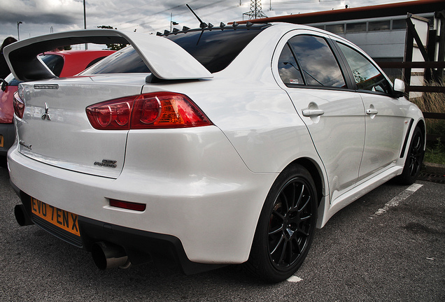 Mitsubishi Lancer Evolution X FQ-300 SST