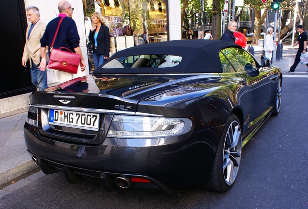 Aston Martin DBS Volante