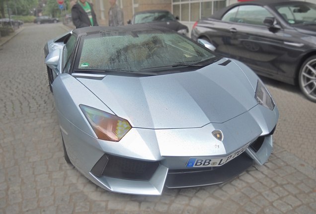 Lamborghini Aventador LP700-4 Roadster