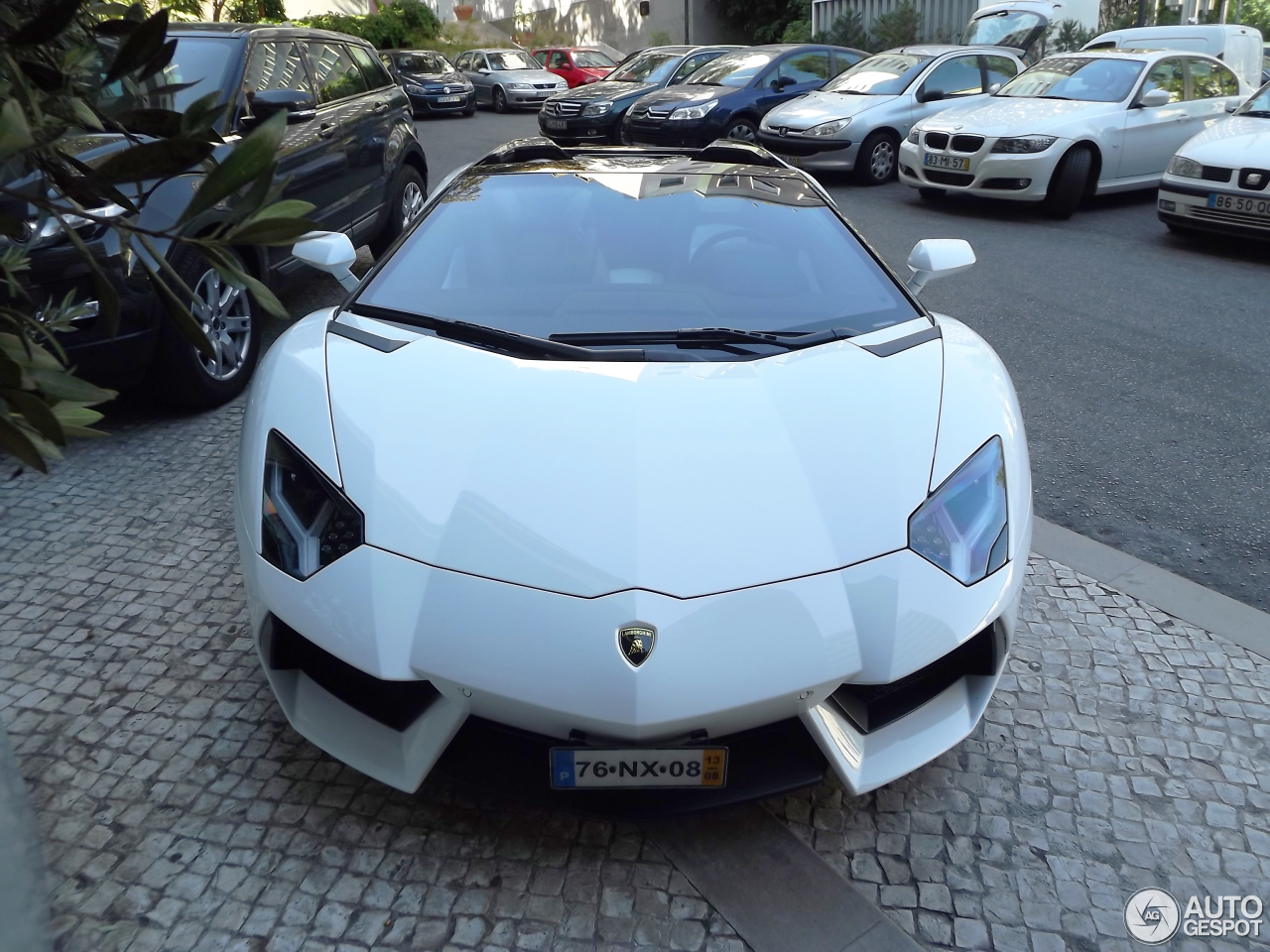 Lamborghini Aventador LP700-4 Roadster