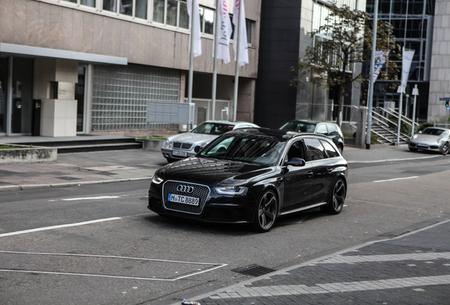 Audi RS4 Avant B8