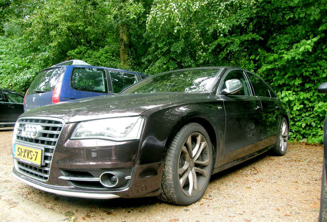 Audi S8 D4