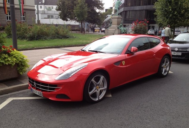 Ferrari FF