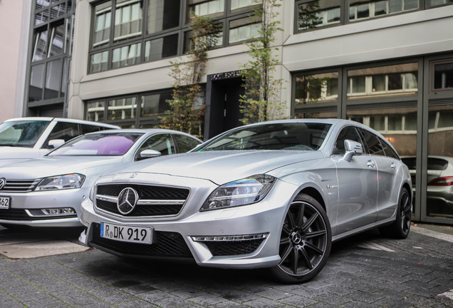 Mercedes-Benz CLS 63 AMG X218 Shooting Brake