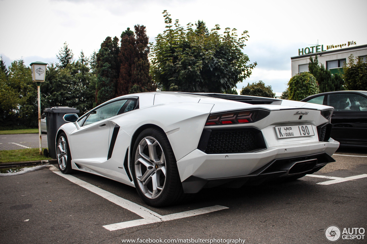 Lamborghini Aventador LP700-4