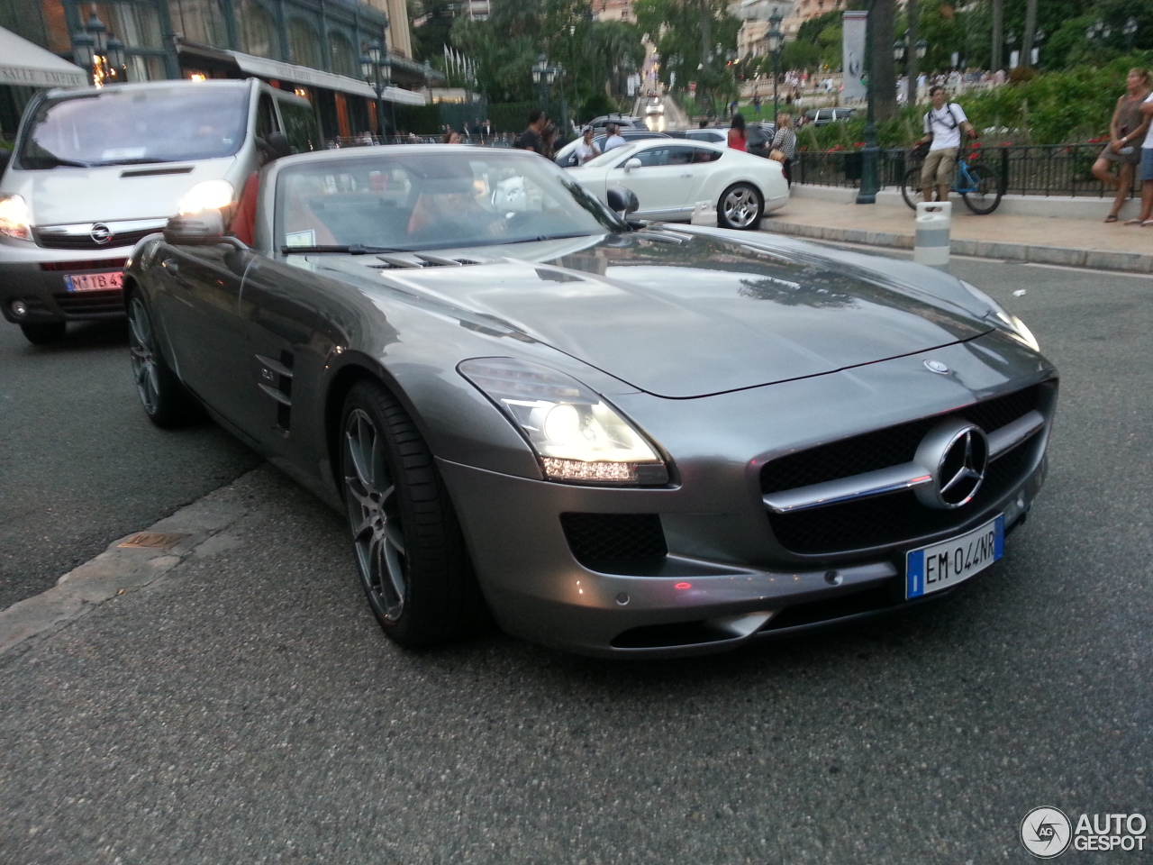 Mercedes-Benz SLS AMG Roadster