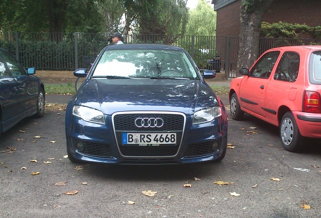 Audi RS4 Sedan